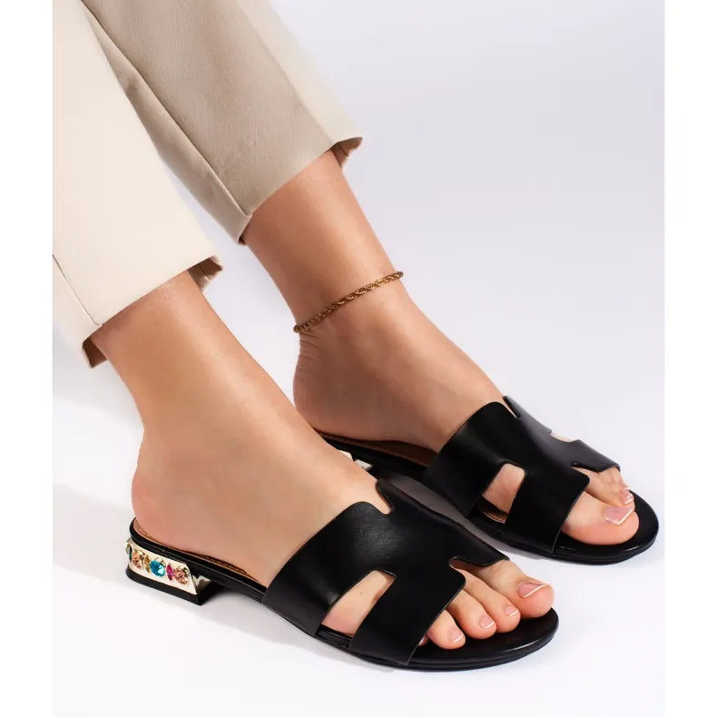 Claquettes plates femme noires le noir
