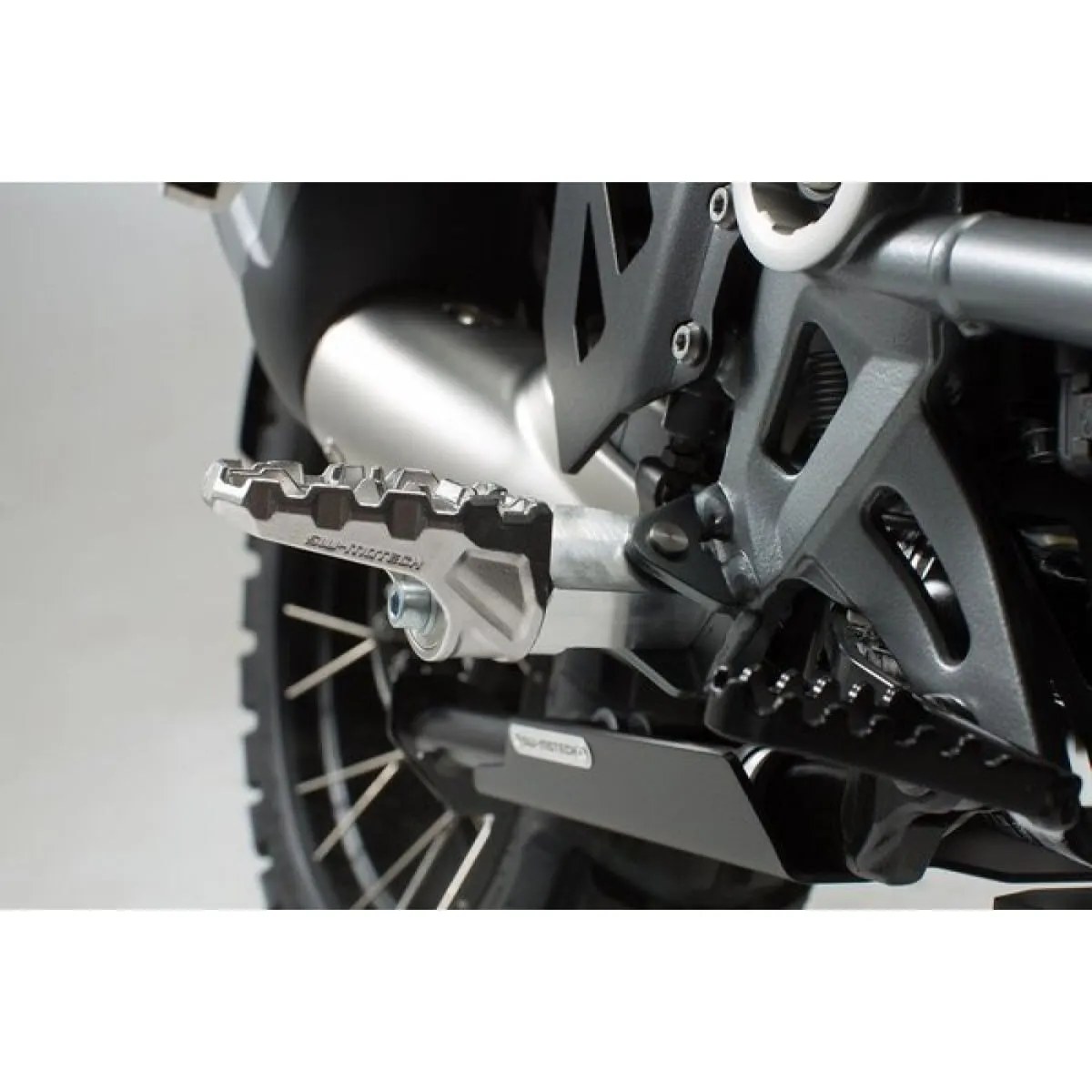 Repose-Pieds SW-Motech Evo Yamaha Tracer 9 (2020-2022) - Cale pied