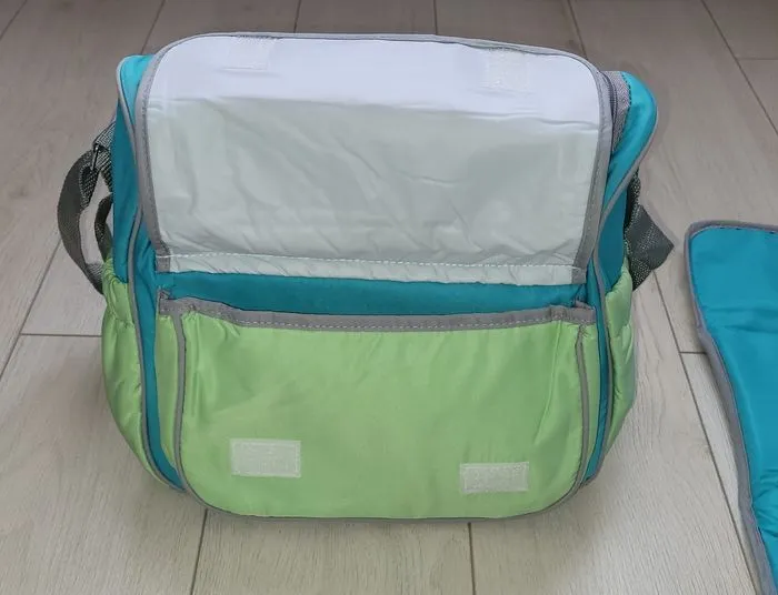 Sac à langer VERTBAUDET et son matelas à langer - NEUFS - Vertbaudet | Beebs