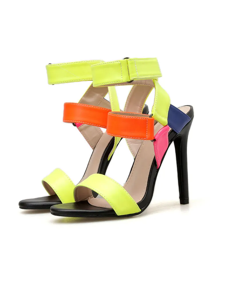 Sandales à talons larges stiletto bonbon